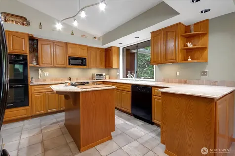 2925 87th Ave Ct E Edgewood WA 98371