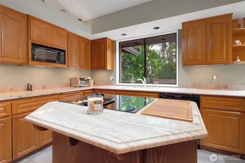2925 87th Ave Ct E Edgewood WA 98371