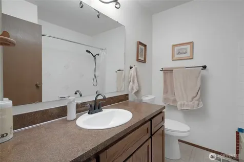 2925 87th Ave Ct E Edgewood WA 98371