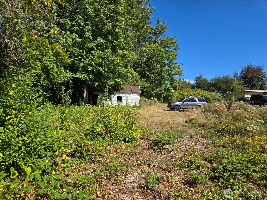 3106 Talbot Road S Renton WA 98055