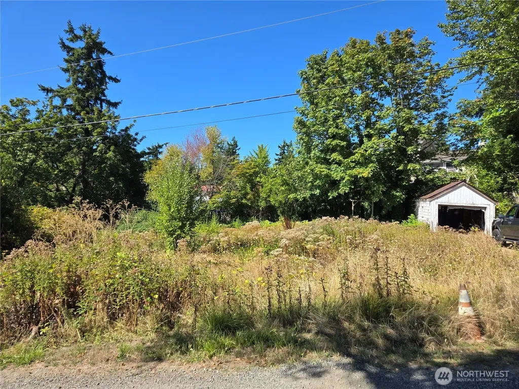 3106 Talbot Road S Renton WA 98055