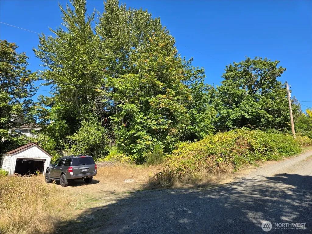 3106 Talbot Road S Renton WA 98055