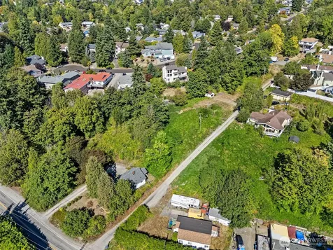 3106 Talbot Road S Renton WA 98055