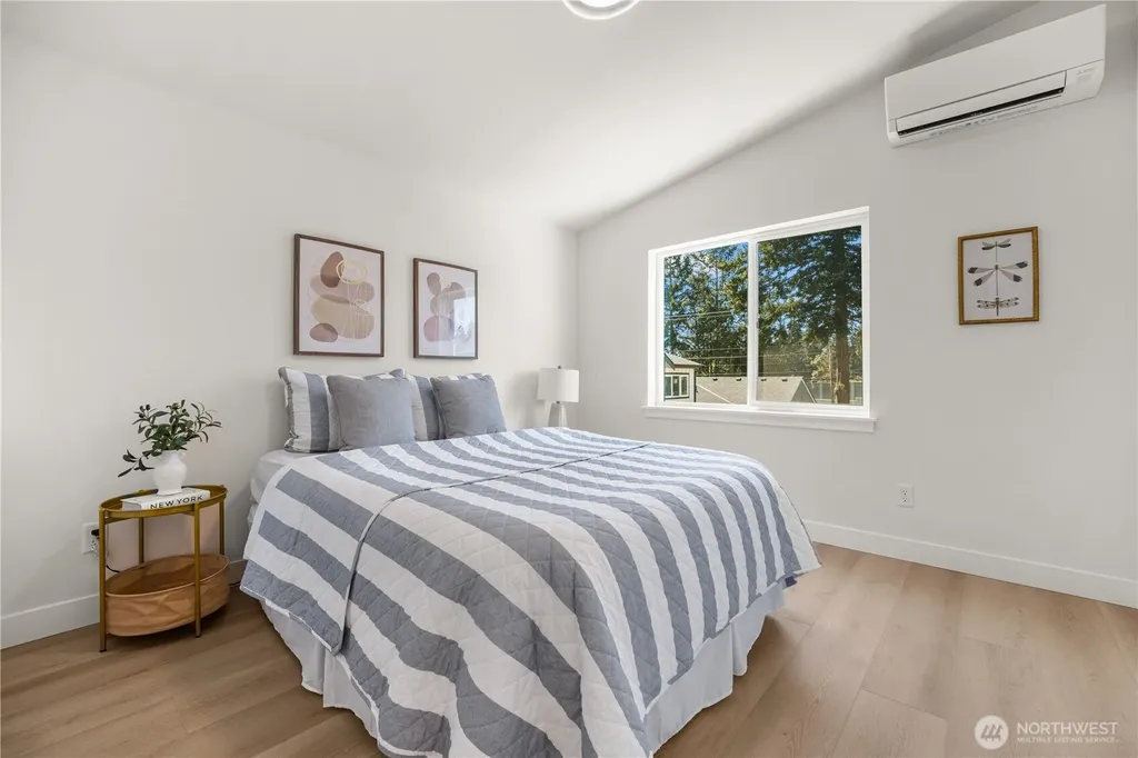 513 NE 123rd Street Seattle WA 98125