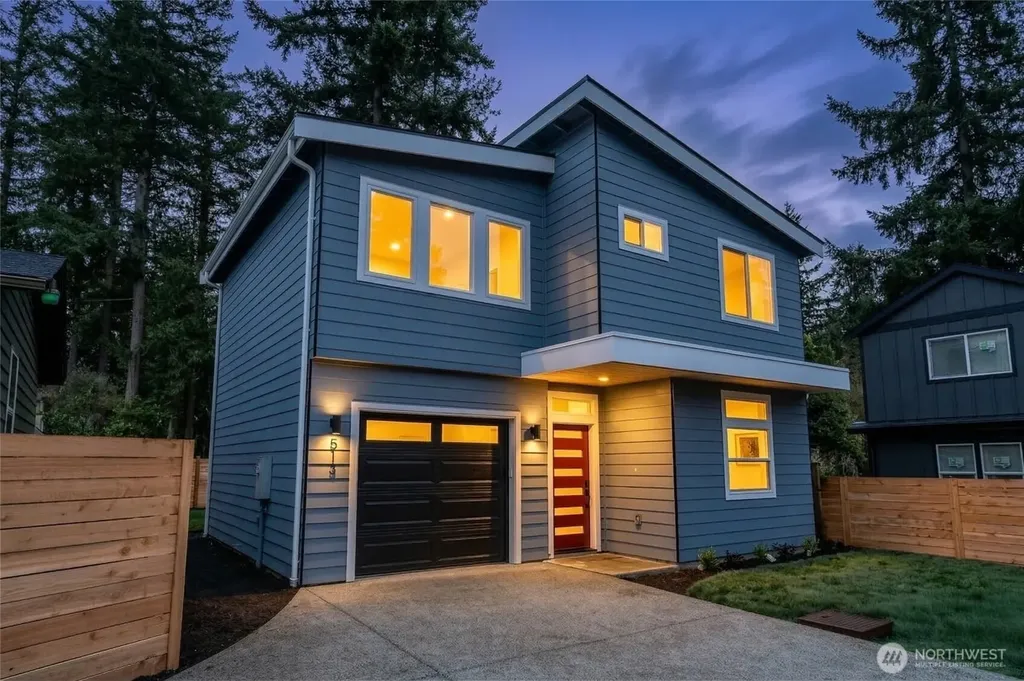 513 NE 123rd Street Seattle WA 98125