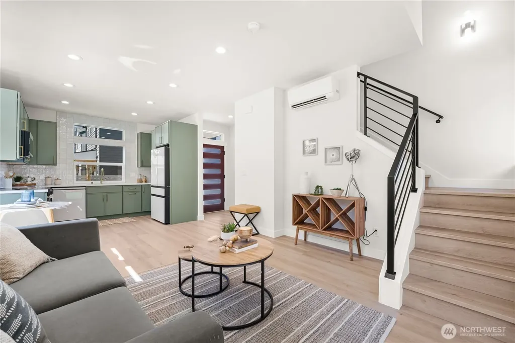 513 NE 123rd Street Seattle WA 98125