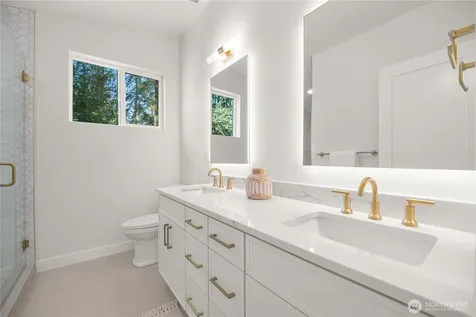 513 NE 123rd Street Seattle WA 98125
