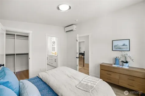 513 NE 123rd Street Seattle WA 98125