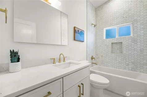513 NE 123rd Street Seattle WA 98125