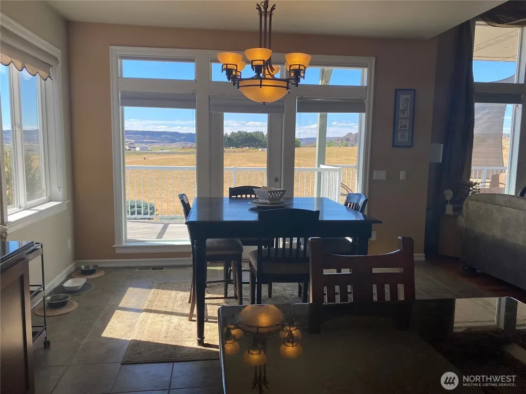 55776 Bay Area Drive Electric City WA 99123