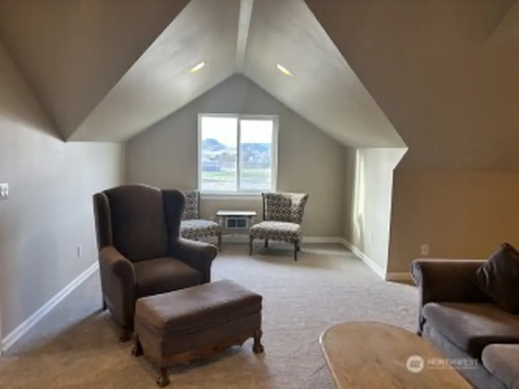55776 Bay Area Drive Electric City WA 99123