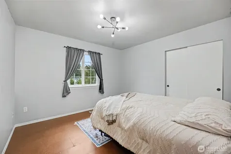 21504 107th Avenue E Graham WA 98338