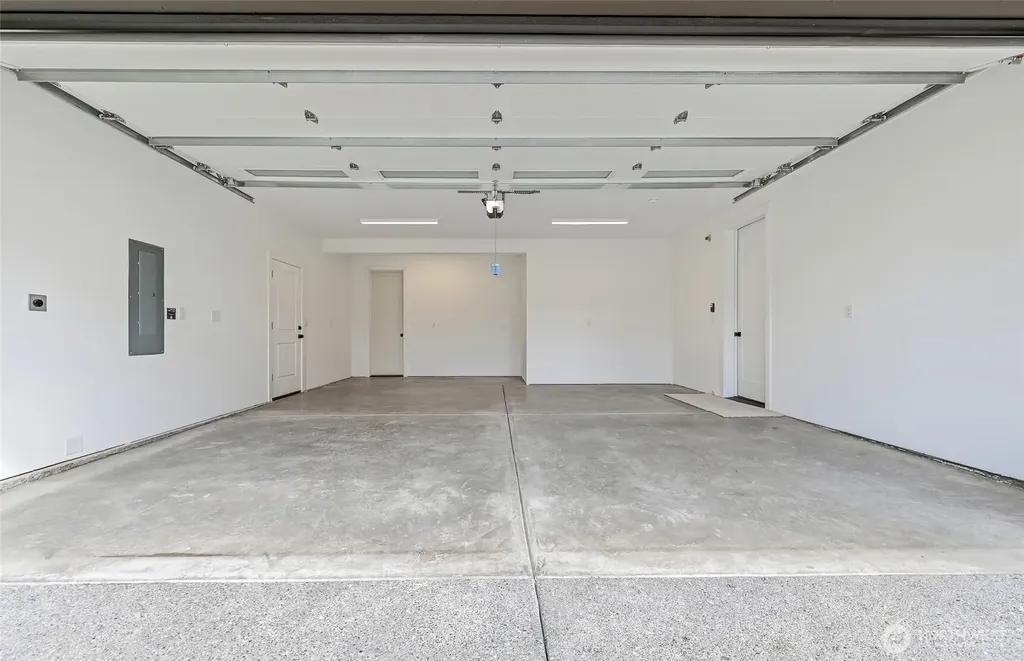 28020 243rd Avenue SE Maple Valley WA 98038