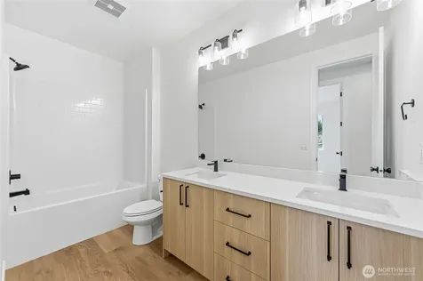 28020 243rd Avenue SE Maple Valley WA 98038