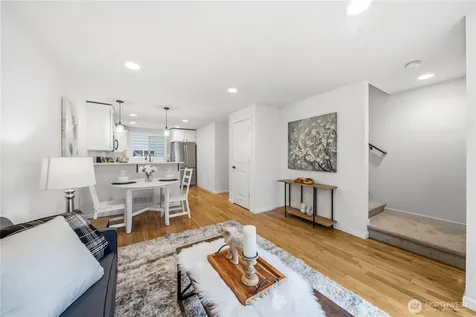 1122 N 92nd Street Seattle WA 98103