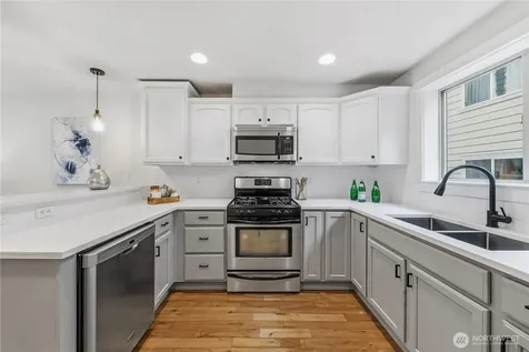 1122 N 92nd Street Seattle WA 98103