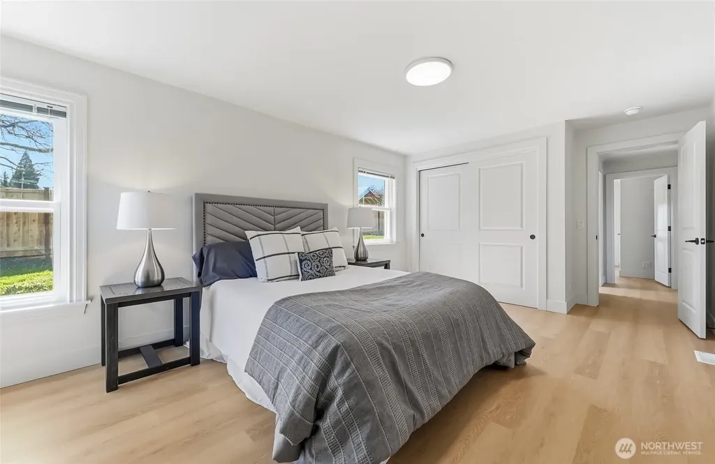 1221 S 101st Street Seattle WA 98168