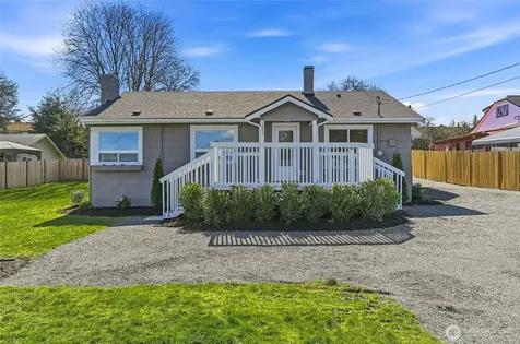 1221 S 101st Street Seattle WA 98168