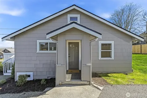 1221 S 101st Street Seattle WA 98168