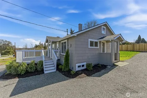 1221 S 101st Street Seattle WA 98168