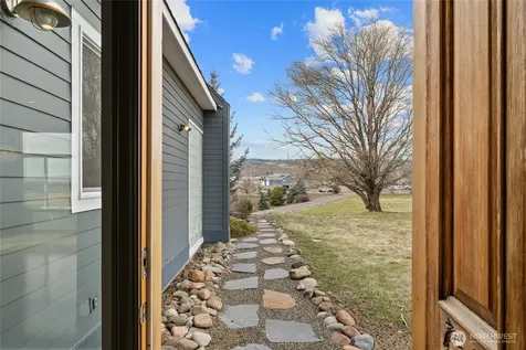 610 Meadow View Drive Ellensburg WA 98926