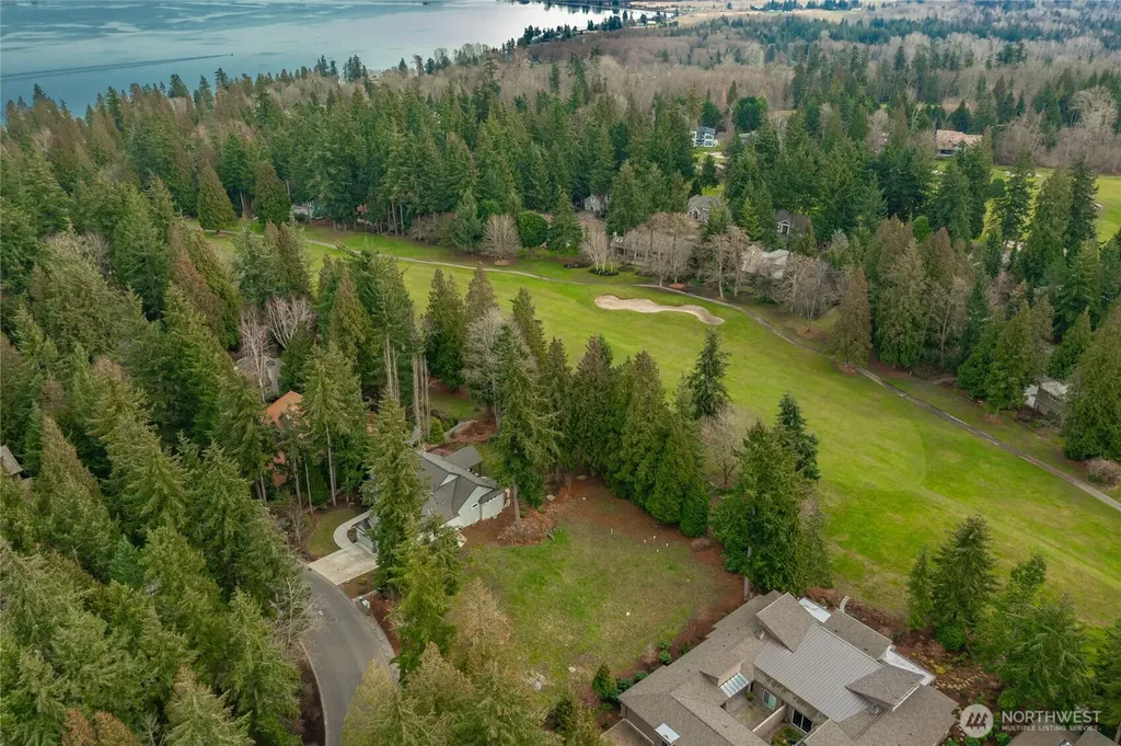 8784 Clubhouse Point Drive Blaine WA 98230