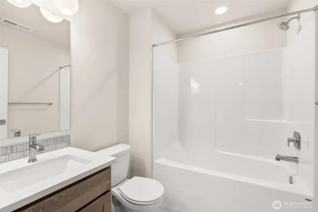 9005 Wyatt Court SE Tumwater WA 98501