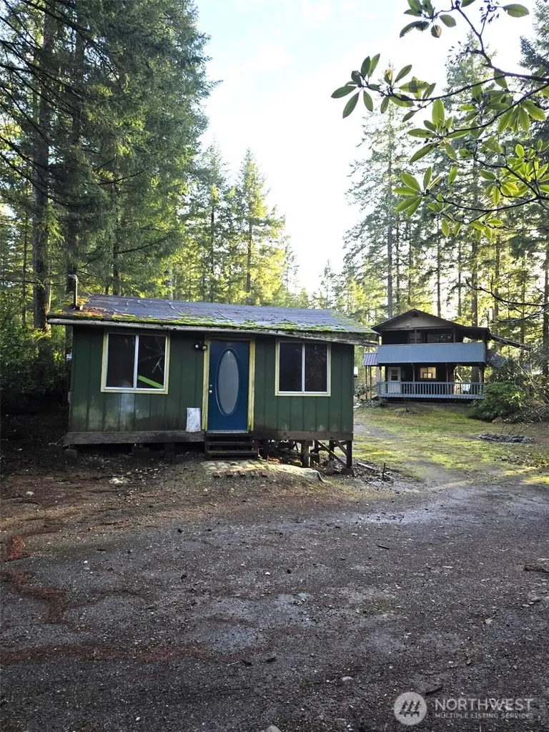 80 NE Collins Drive E Tahuya WA 98588