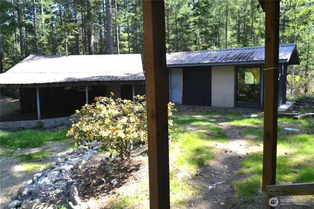 80 NE Collins Drive E Tahuya WA 98588