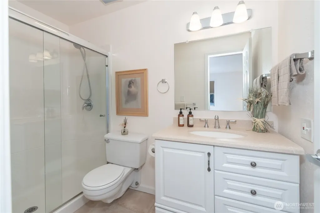 60 Hood Way NW Port Ludlow WA 98365