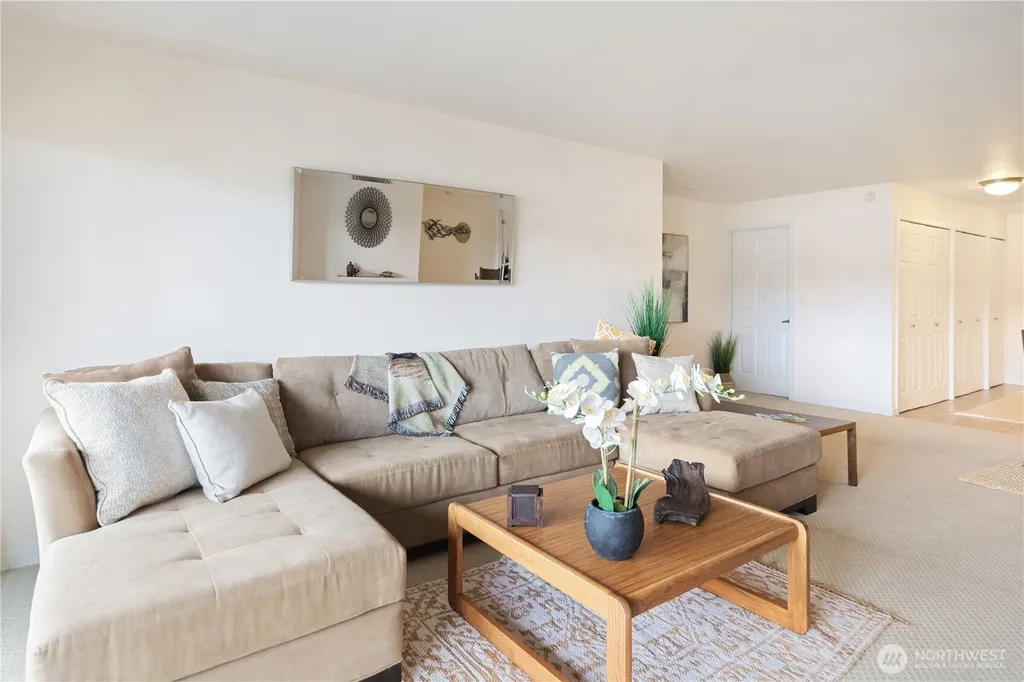 60 Hood Way NW Port Ludlow WA 98365