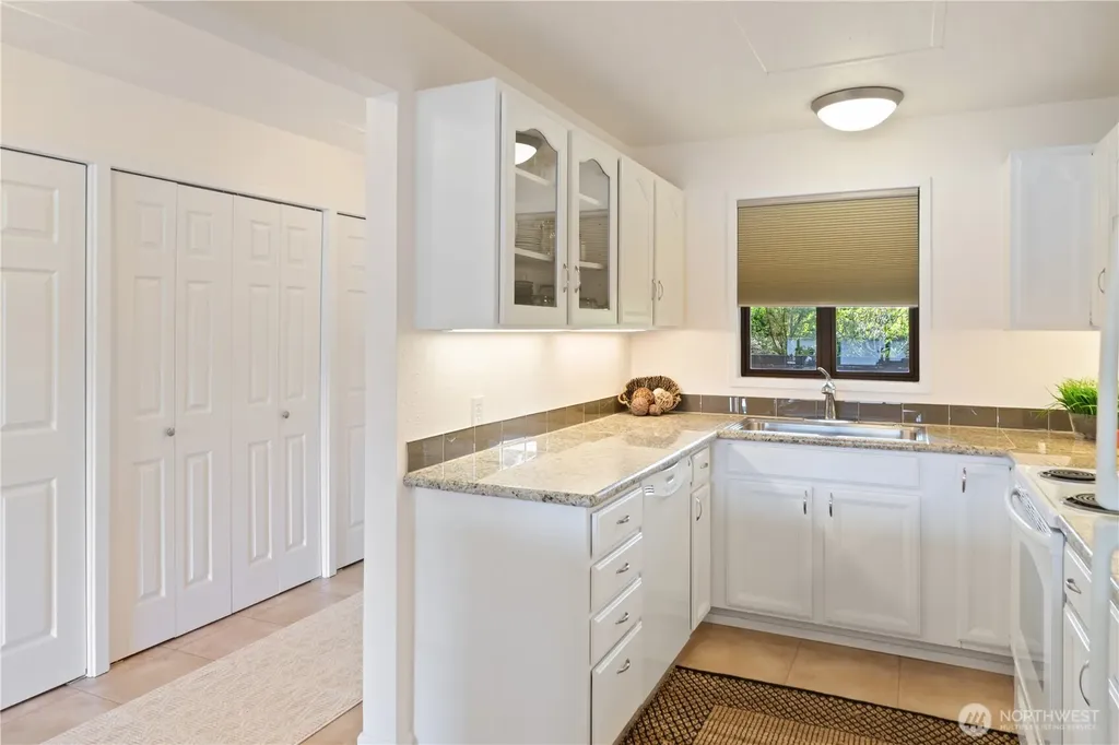 60 Hood Way NW Port Ludlow WA 98365