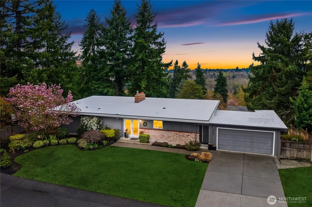 1744 127th Avenue SE Bellevue WA 98005