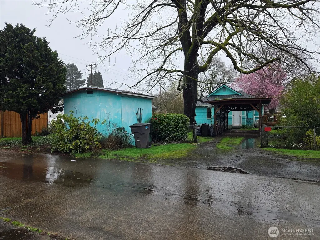 561 15th Avenue Longview WA 98632