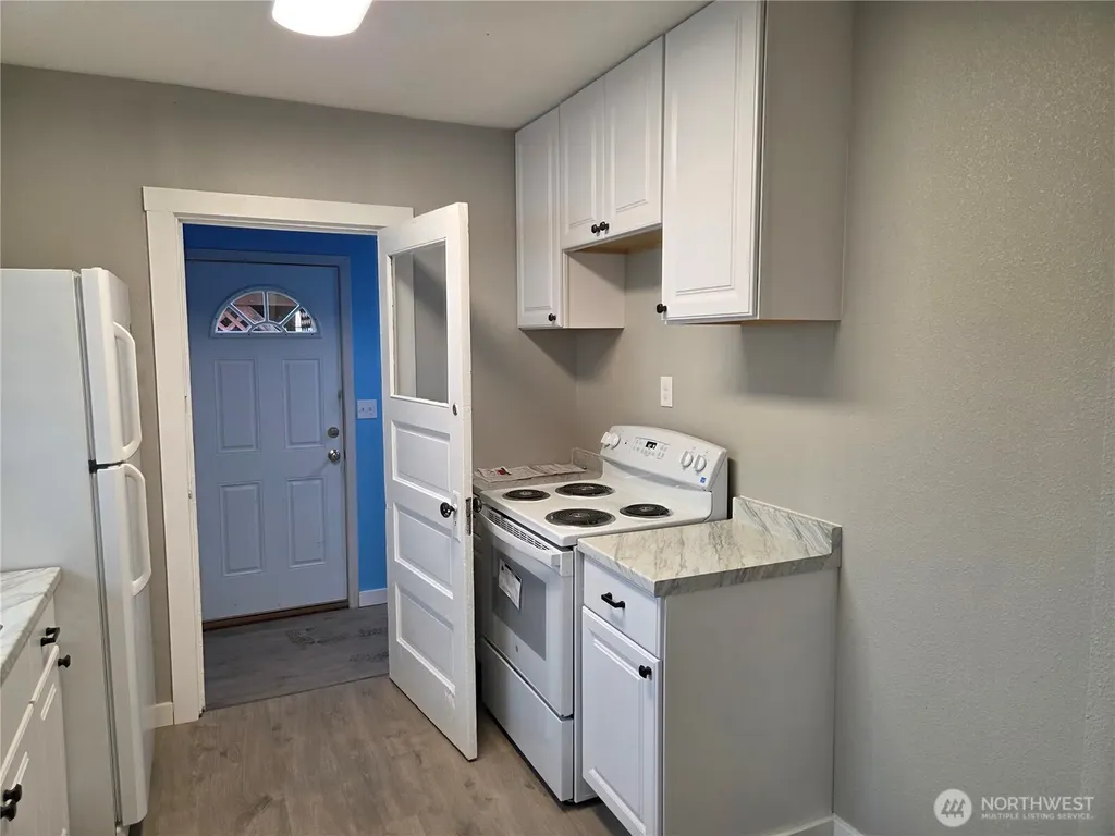 561 15th Avenue Longview WA 98632