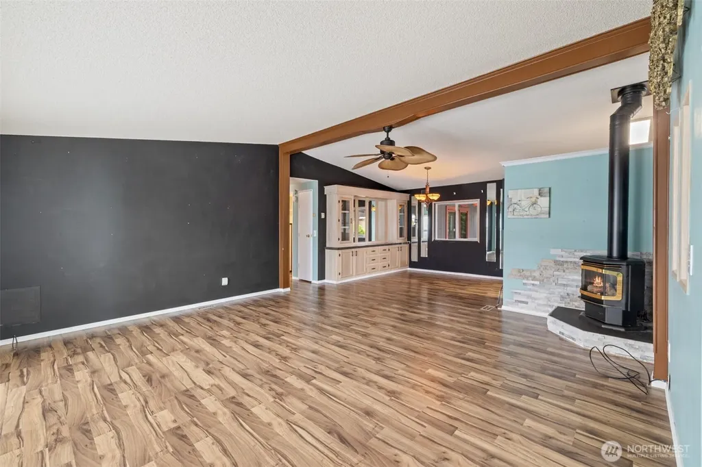 325 N 5th Avenue Sequim WA 98382