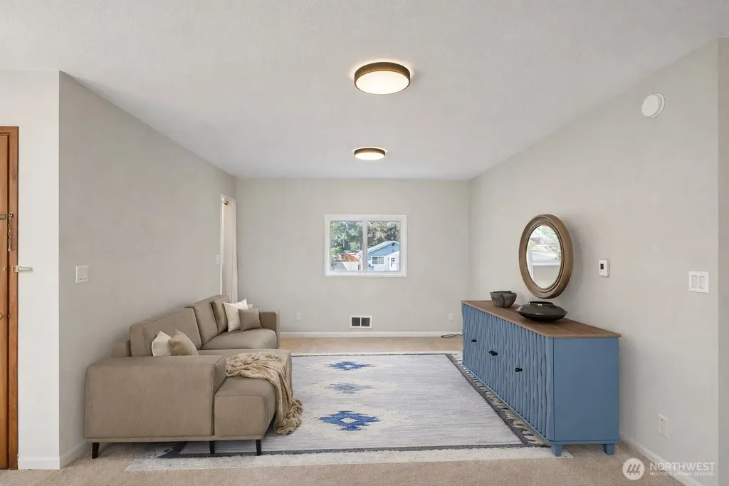 628 Weatherwax Loop NE Ocean Shores WA 98569