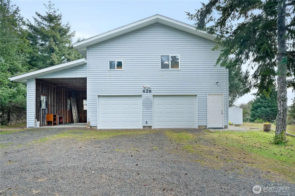 628 Weatherwax Loop NE Ocean Shores WA 98569