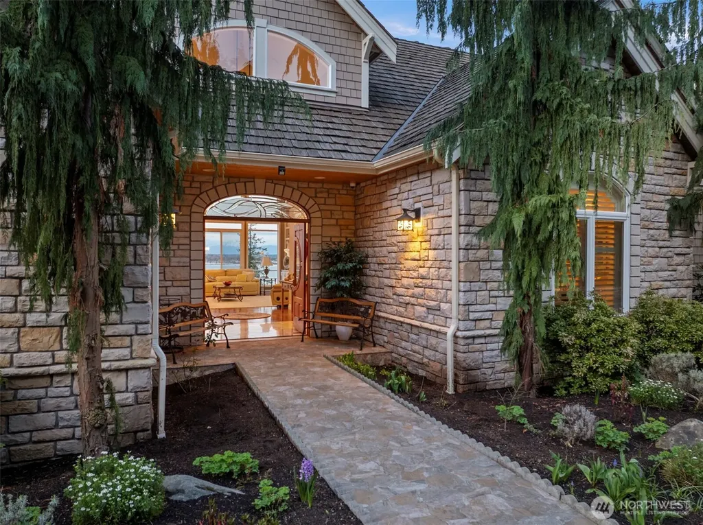 5464 Puffin Place Blaine WA 98230