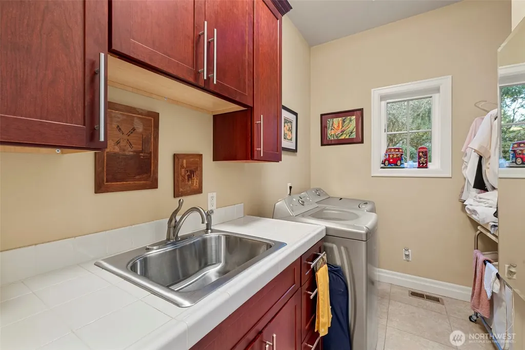 5464 Puffin Place Blaine WA 98230