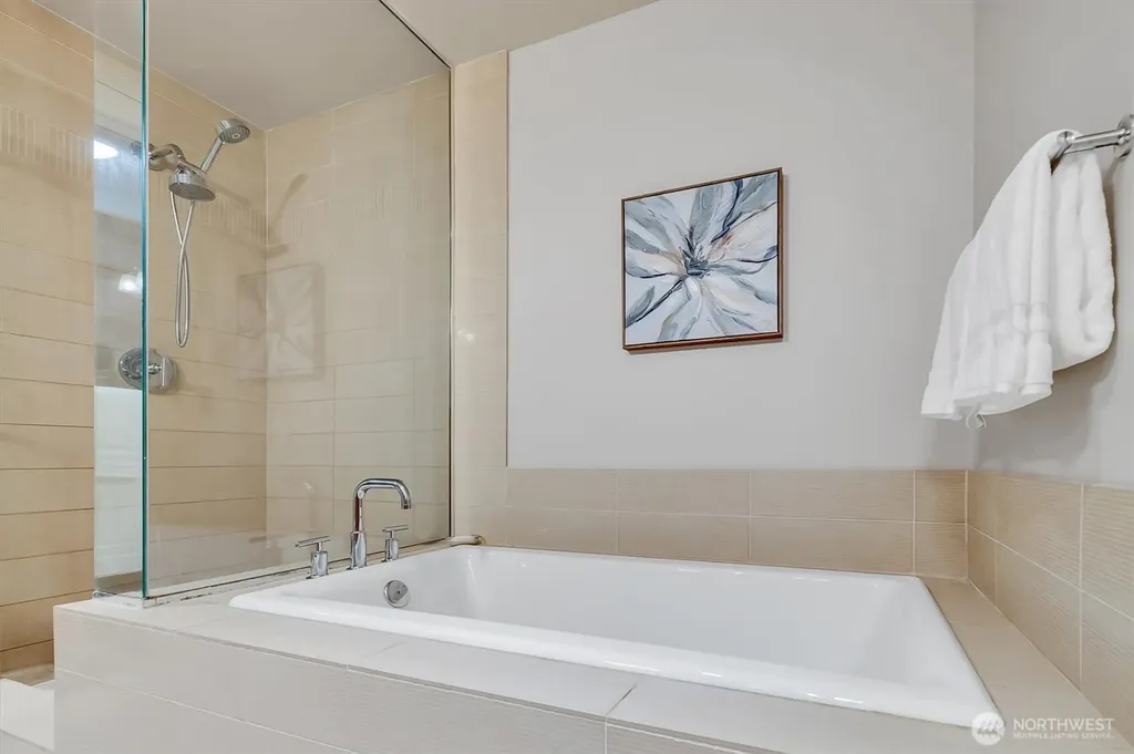 10650 NE 9th Place Bellevue WA 98004