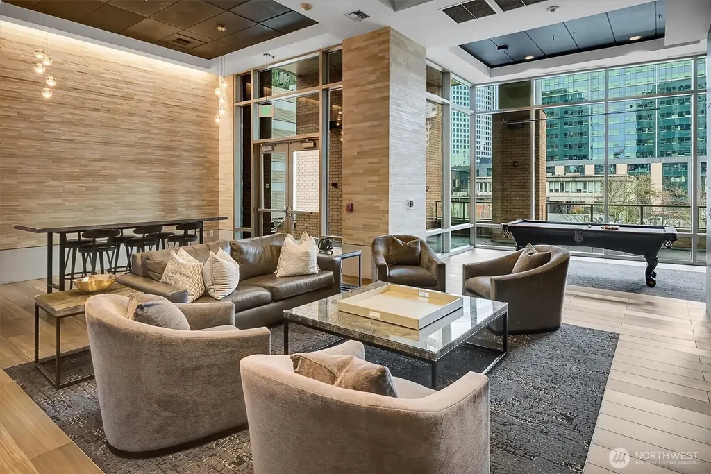 10650 NE 9th Place Bellevue WA 98004