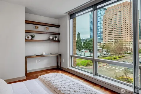 10650 NE 9th Place Bellevue WA 98004