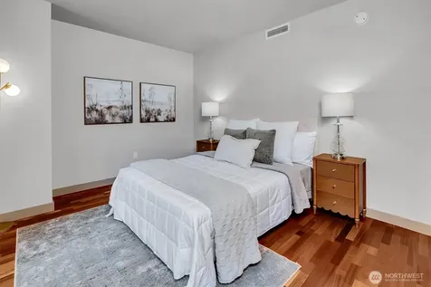 10650 NE 9th Place Bellevue WA 98004