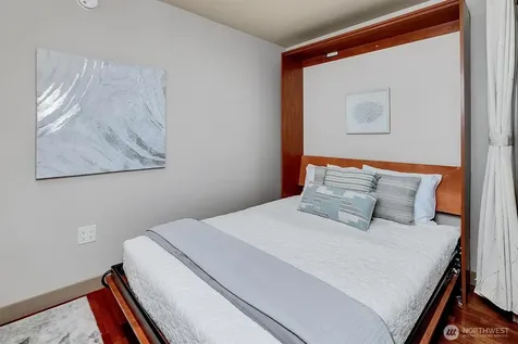 10650 NE 9th Place Bellevue WA 98004