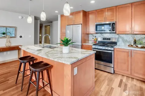 10650 NE 9th Place Bellevue WA 98004