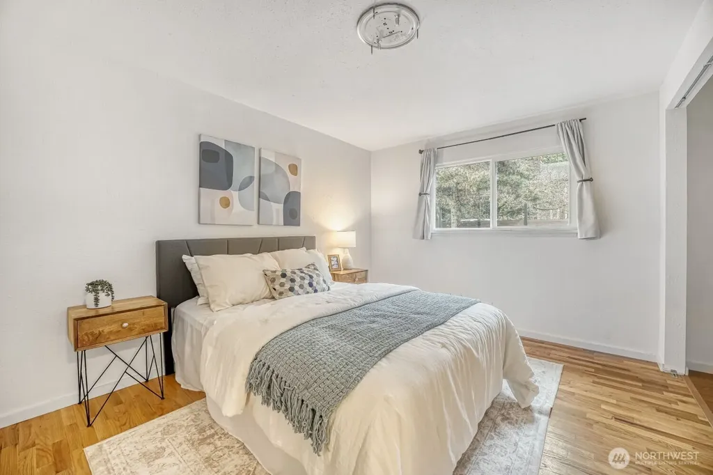 234 SW 208th Street Normandy Park WA 98166