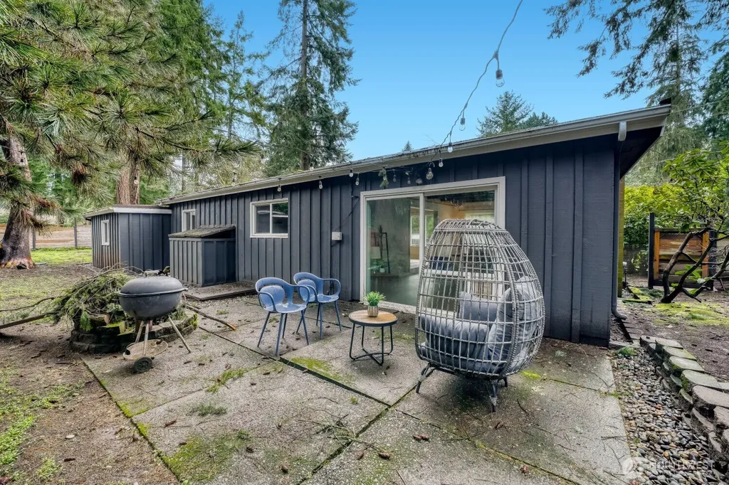 234 SW 208th Street Normandy Park WA 98166