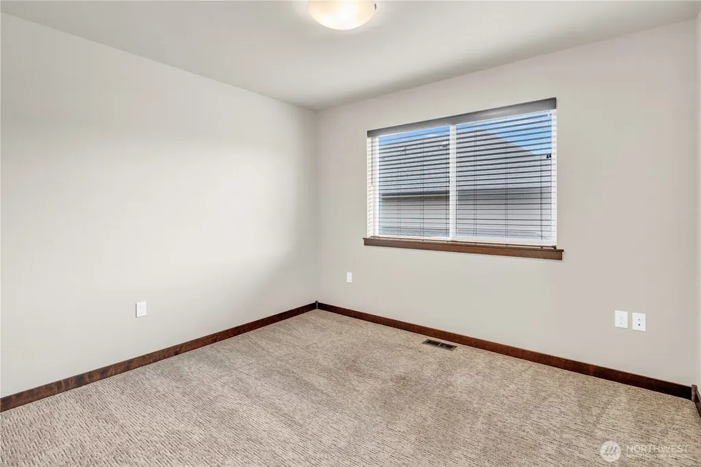 25212 138th Place SE Kent WA 98042