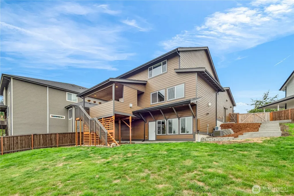 25212 138th Place SE Kent WA 98042